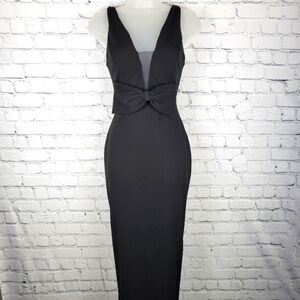 NWT Windsor Size XS Black Formal Dress With Bow